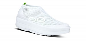 Oofos OOmega Chukka Shoe Skor Dam Vita | GWE274918