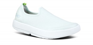 Oofos OOmg eeZee Low Shoe Skor Dam Vita | OEK046987